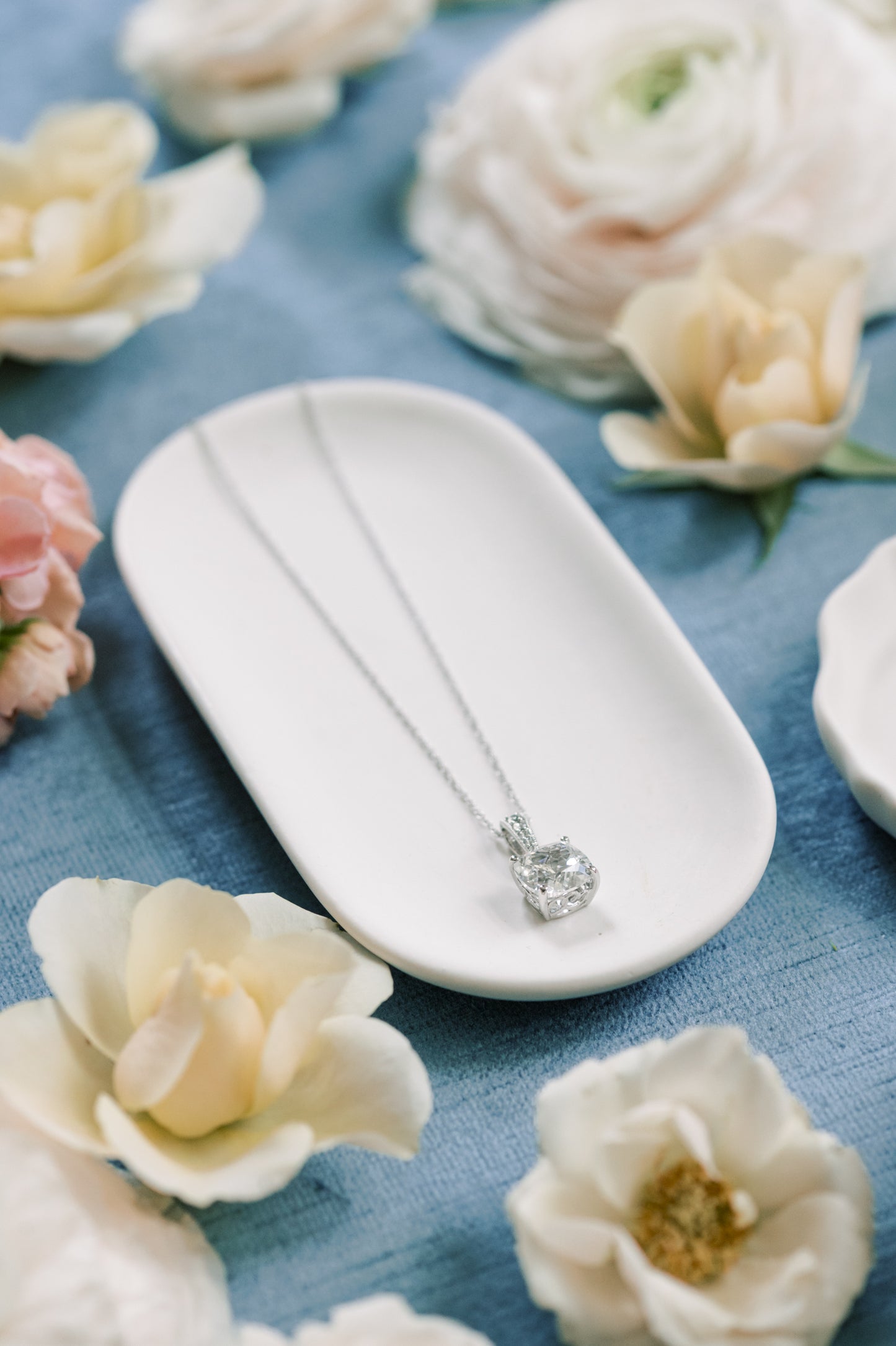 Oval Styling Ring Dish